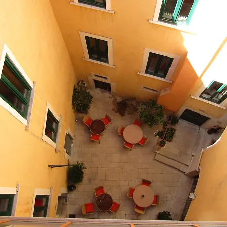 Hotel Antichi Feudi Dimora D'epoca 4*