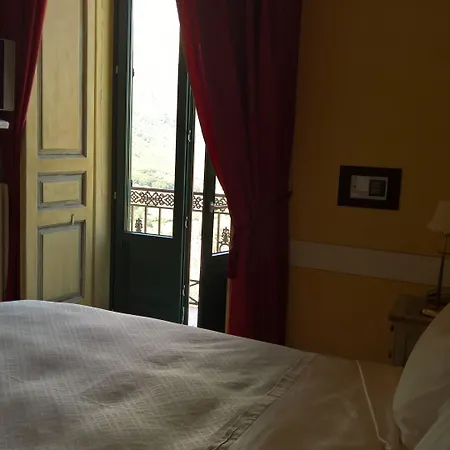 Antichi Feudi Dimora D'epoca 4*