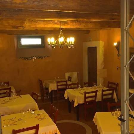 Antichi Feudi Dimora D'epoca 4*