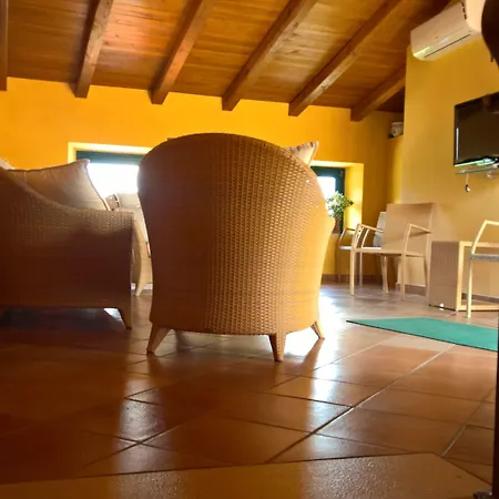 Antichi Feudi Dimora D'epoca Hotel 4*