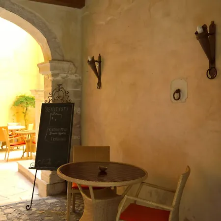Antichi Feudi Dimora D'epoca Hotel 4*